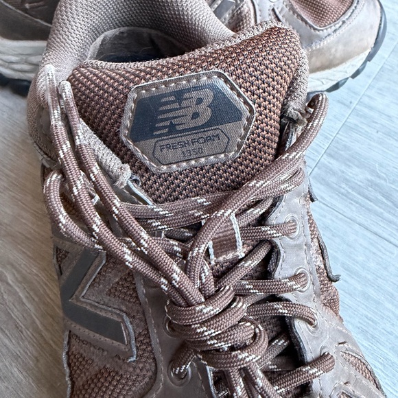 Women's New Balance Fresh Foam 1350 Brown Waterproof Hiking Shoes Size 7.5 - Picture 6 of 9